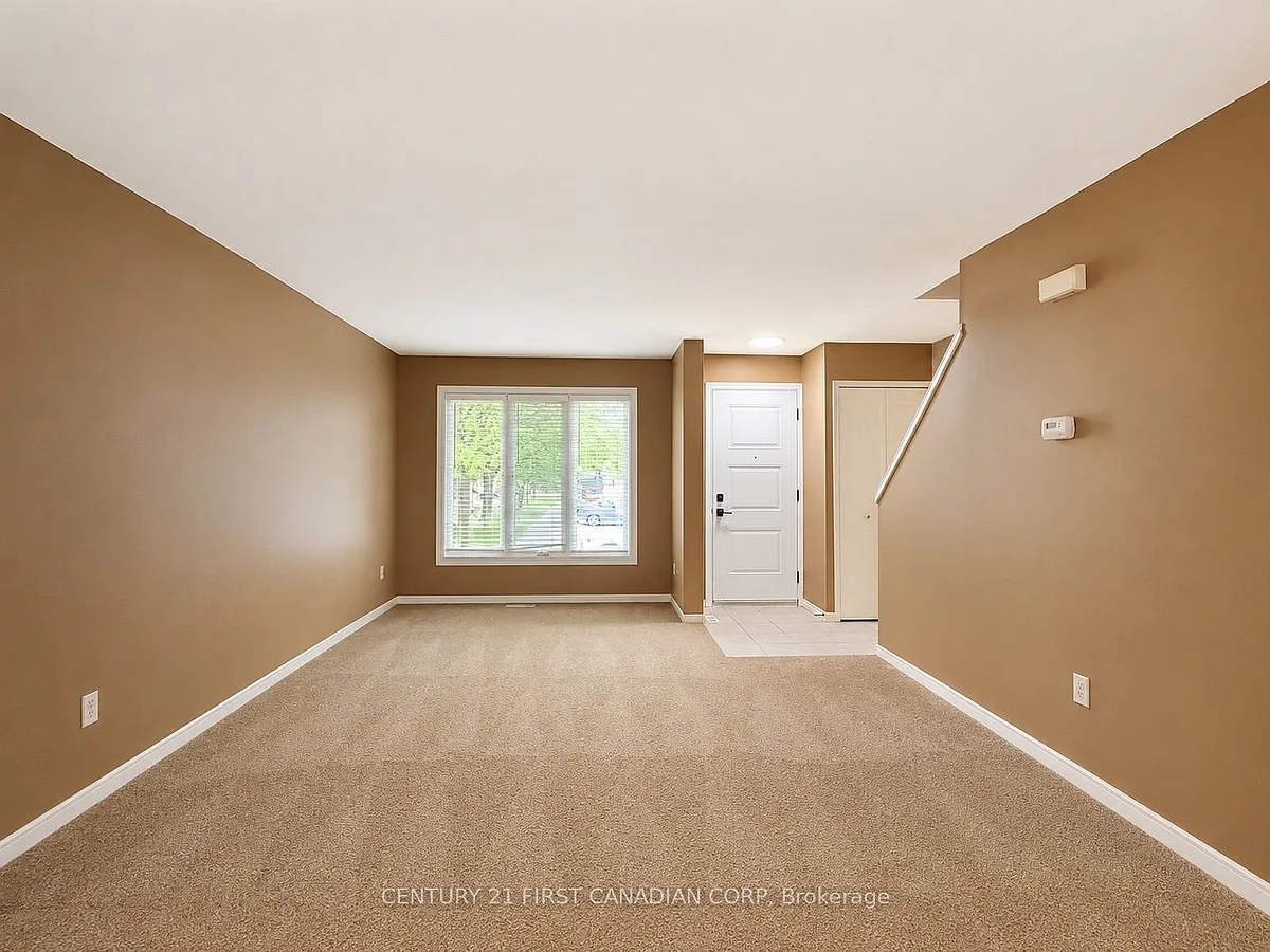 Building Photo - 925 Lawson Rd #16