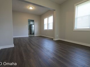 5821 S 19th St, Omaha, NE 68107