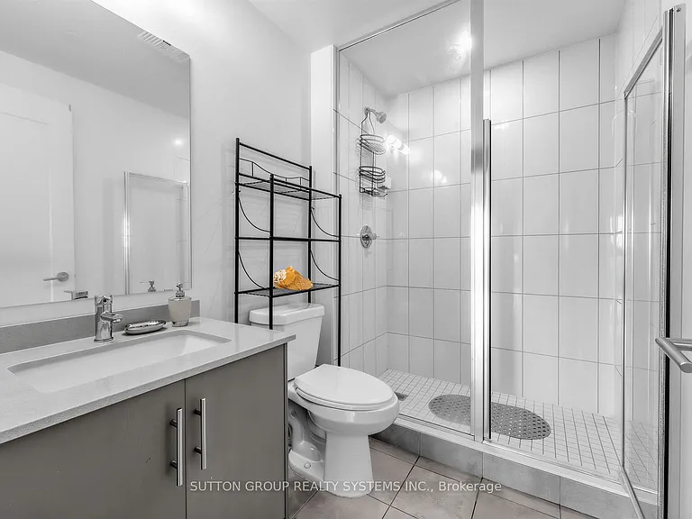 509 Dundas St W #521 — Photo 23