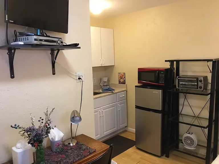 4323 McKinney Ave #8 — Photo 5