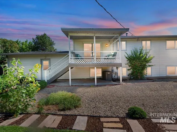 8641 W Brynwood Dr, Boise, ID 83704