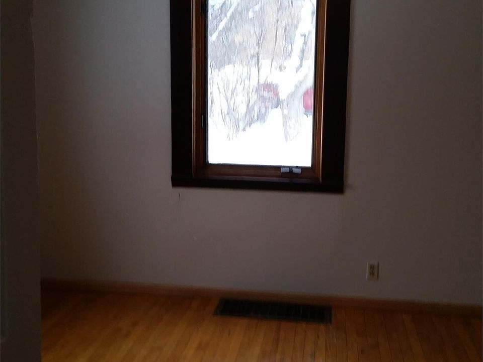 2nd image of 903 Bemidji Ave N #A