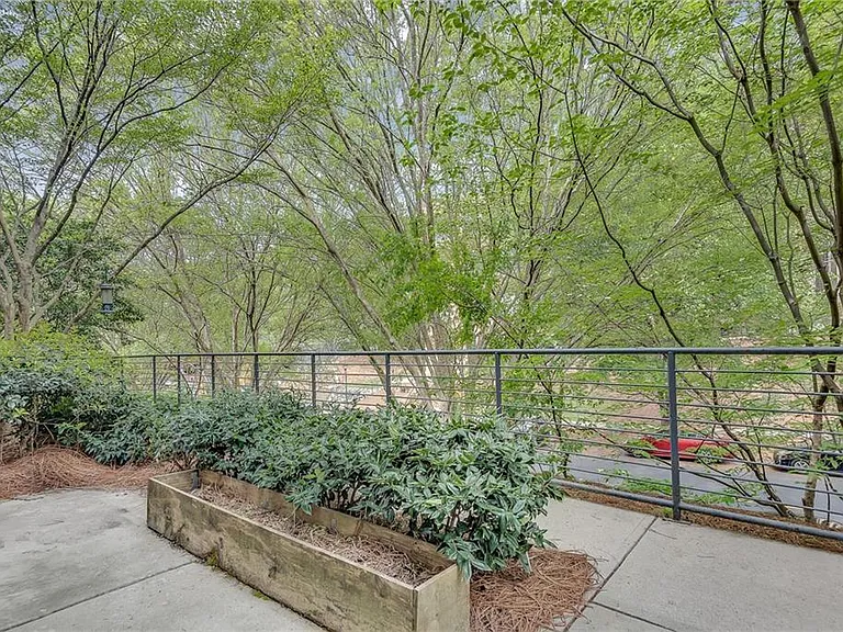 400 Village Pkwy NE #202 — Photo 34