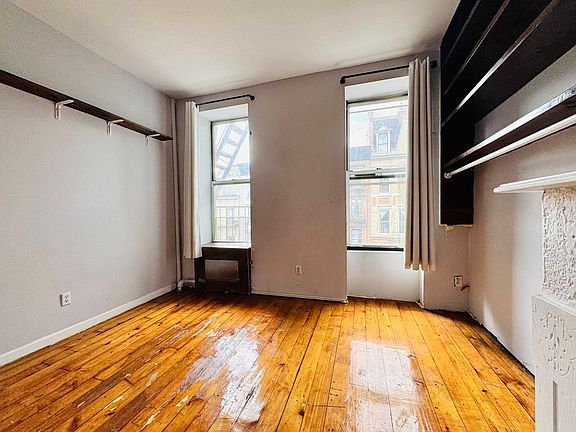 5th image of 13 Saint Marks Pl APT 8