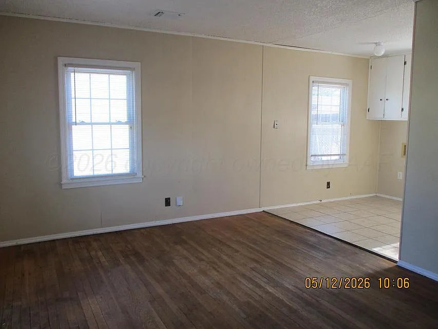 2 bed, 753 sqft, $1,200 — Photo 2