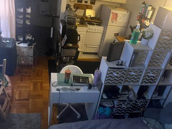 243 East 81st Street image 1 of 6