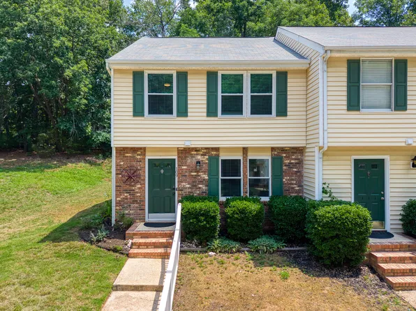109 Luxon Pl, Cary, NC 27513