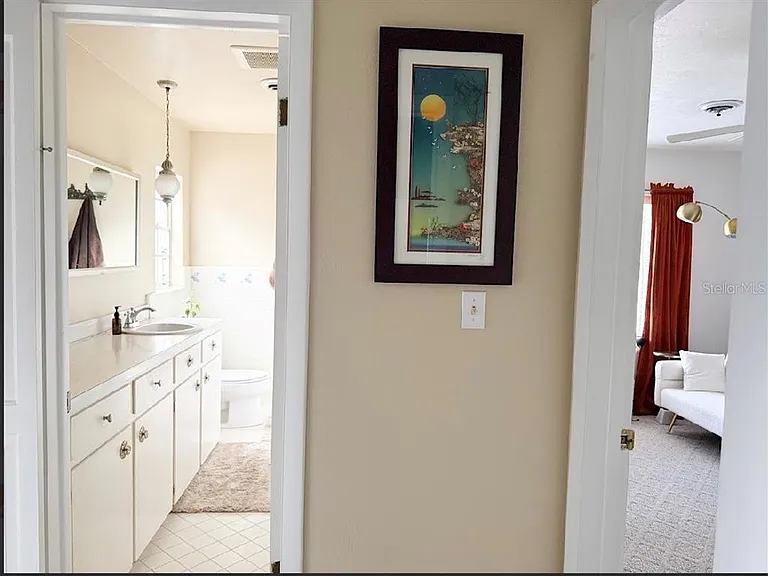 305 SE 10th Ave — Photo 15