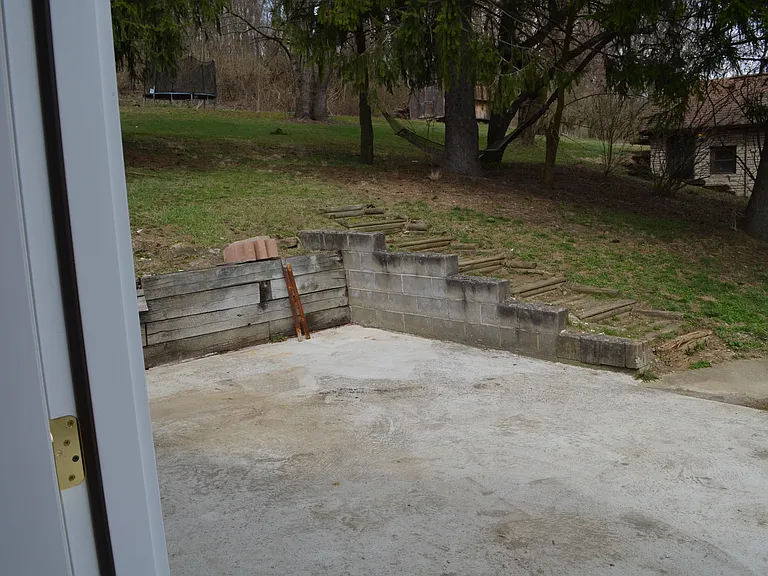 69 Lindley Rd — Photo 8