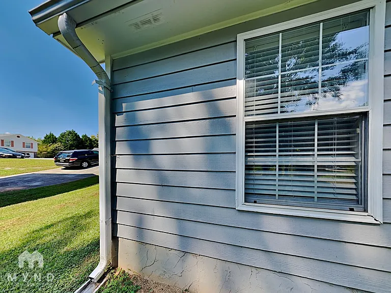 5631 Regency Manor Ct — Photo 22