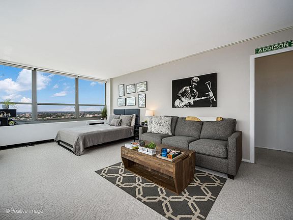 3rd image of 3550 N Lake Shore Dr APT 2612