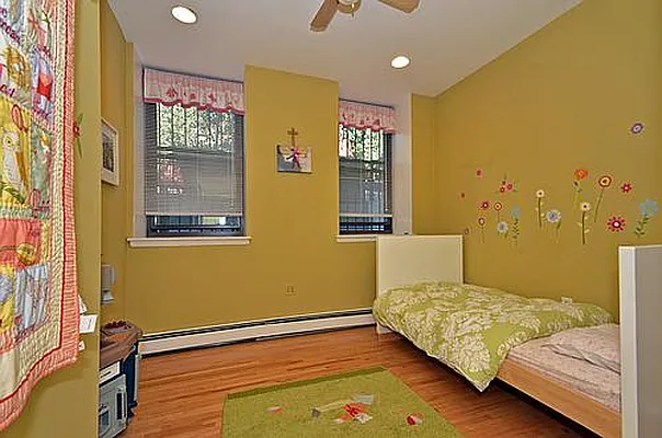 Sold by Calabrese Real Estate | media 3