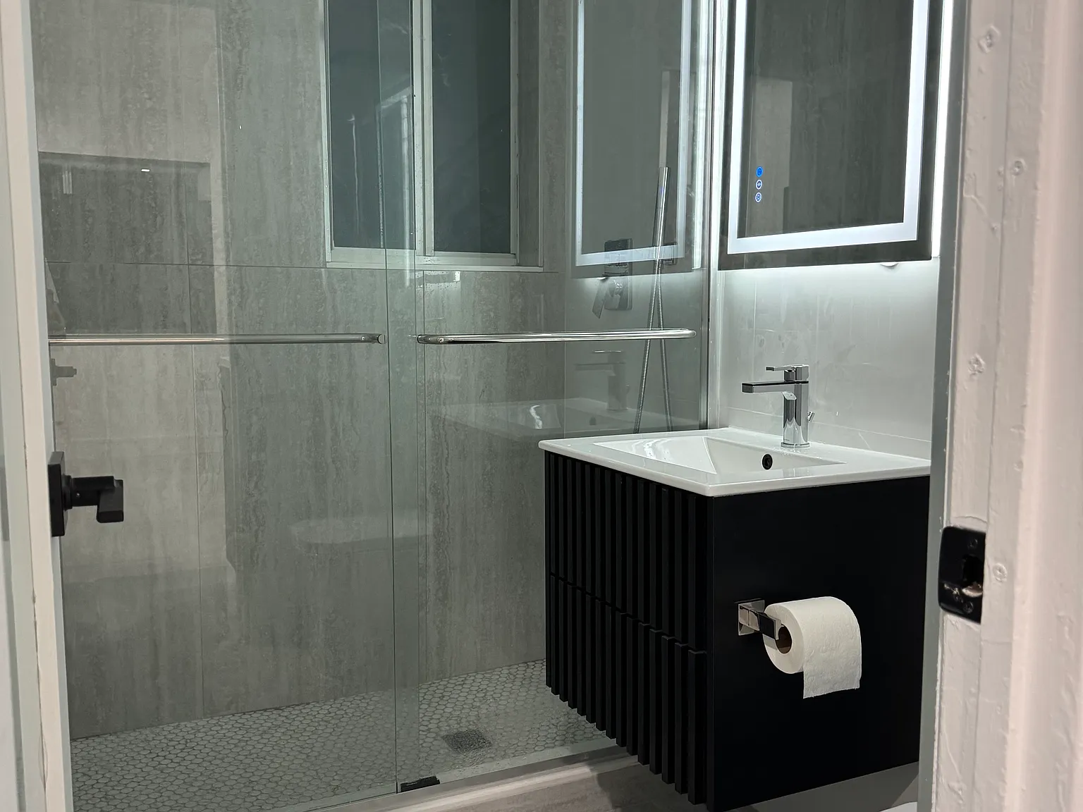 Studio, 400 sqft, $1,645 — Photo 4