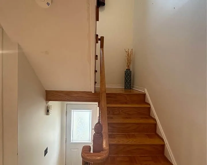 44 Adams Dr #UPPER — Photo 9