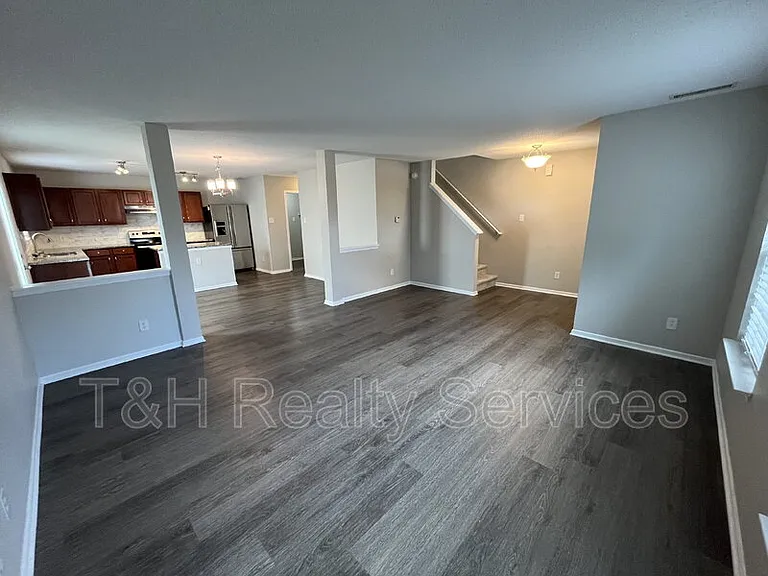 12675 Justice Xing — Photo 4