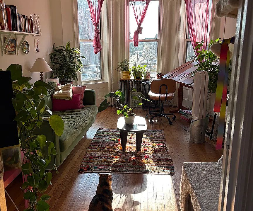 1st image of 272 Troy Ave APT 2R