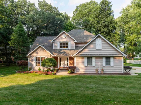 2611 Hillcrest Ave, Plymouth, IN 46563
