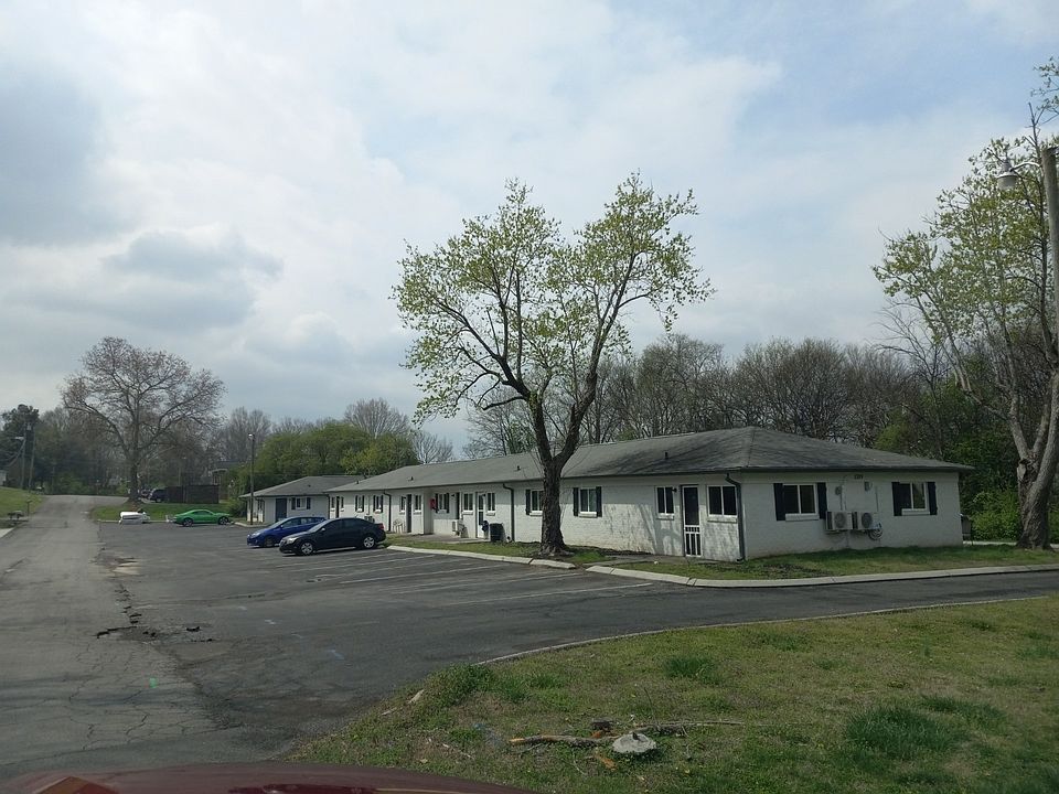 1st image of 170 Clemmer St NE #1
