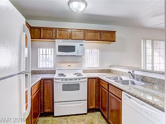 5th image of 2101 Blue Breeze Dr Unit 208