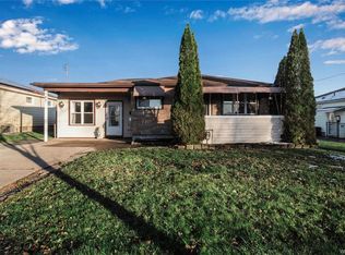 53 Banner Ave, Lancaster, NY 14086