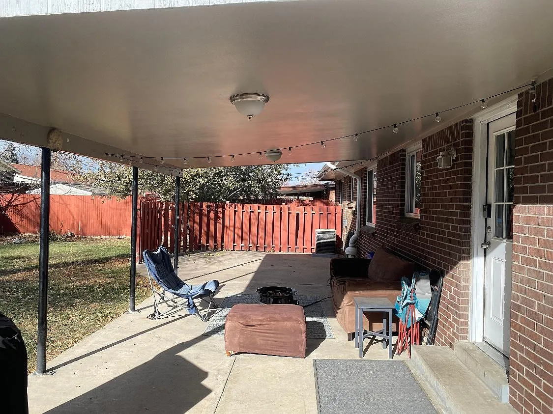 3 bed, 1200 sqft, $1,200 — Photo 2