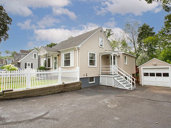 4th image of 13 Brook St