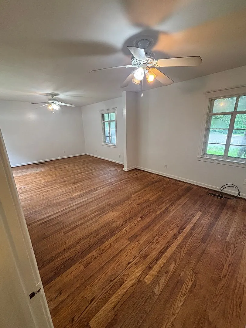 2200 Loop Road - 4 Bed 2 Bath — Photo 3