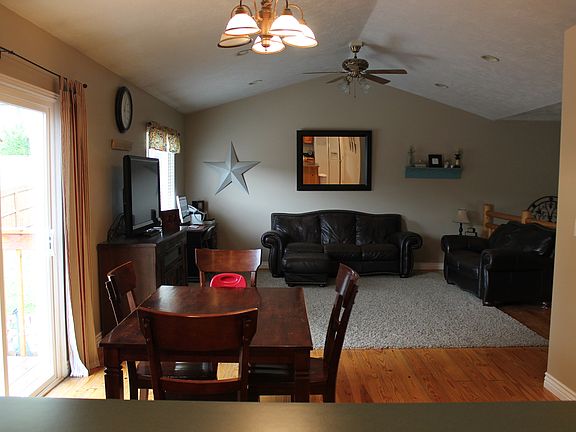 Dining/Family Room