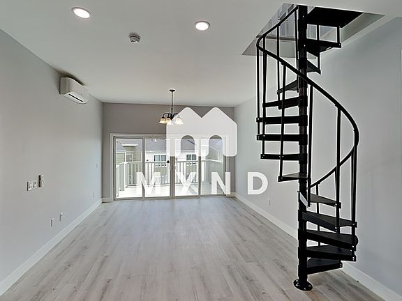 5th image of 1395 Newcomb Ave