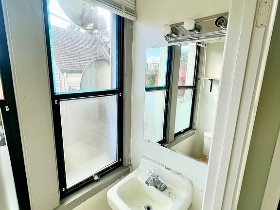 5th image of 4211 7th Ave NE #1