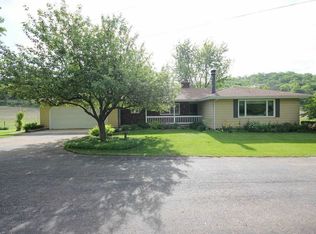 6194 Jacoby Dr, Mazomanie, WI 53560