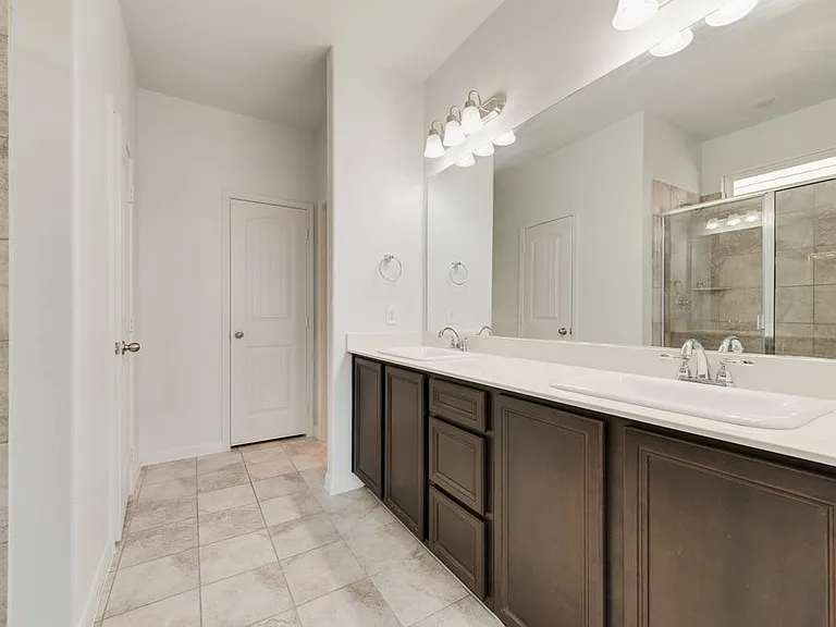 9245 Switchgrass Ln — Photo 8