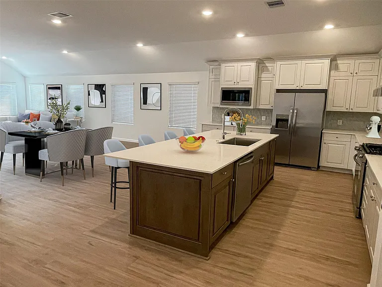 30327 Centipede Grove Ln — Photo 6
