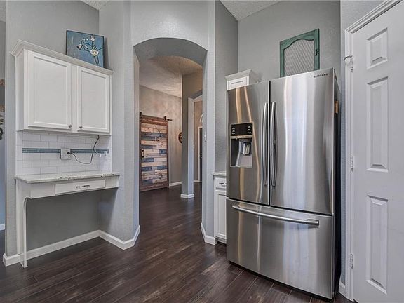 4th image of 3904 Rose Ct
