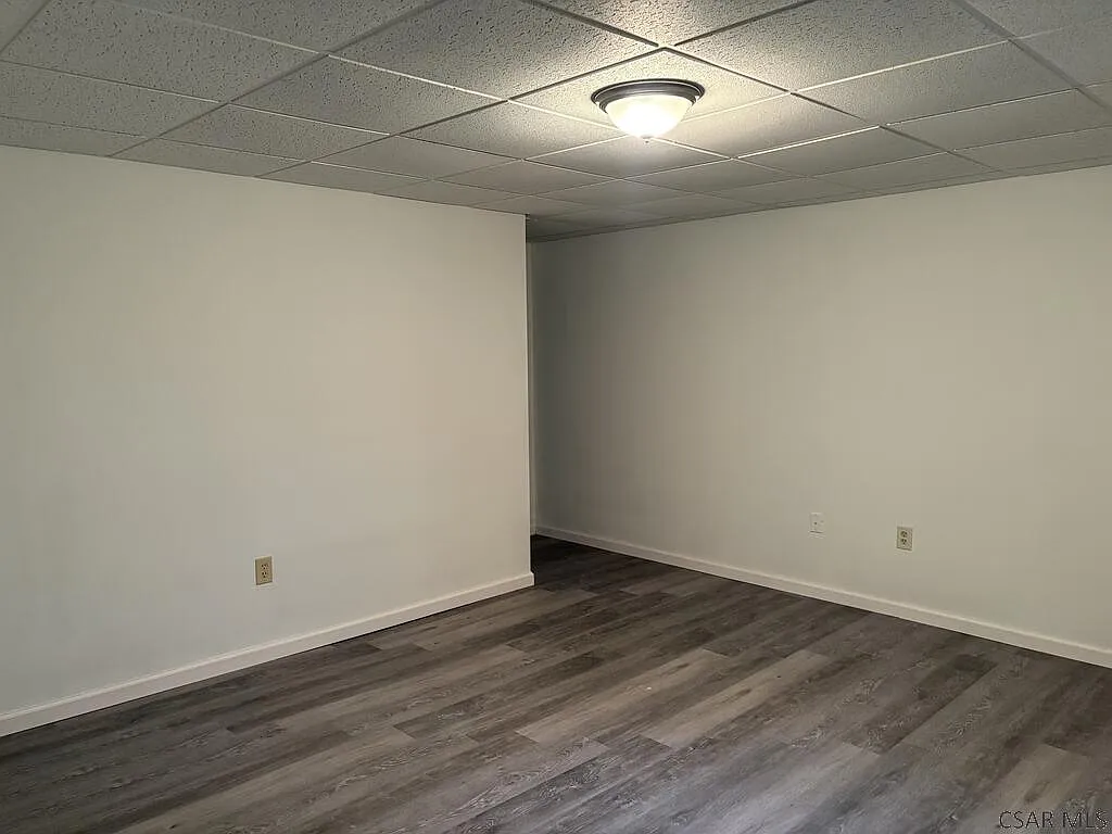 1 bed, 1.0 bath, 800 sqft, $875 — Photo 2