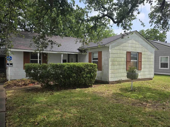 2848 29th St, Port Arthur, TX 77640