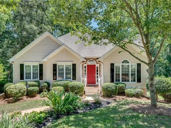 2835 Woodland Hills Dr, Cumming, GA 30040