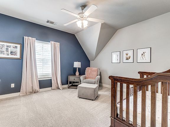 2nd image of 6243 Palo Pinto Ave