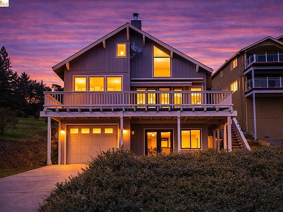 4th image of 867 Foothill Rd