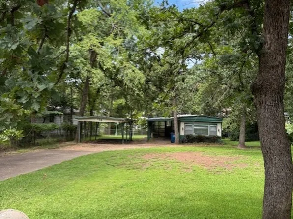 129 Tara Trace Cir, Gun Barrel City, TX 75156