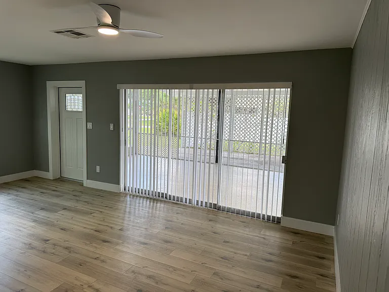 3104 Saint Clair Ave — Photo 23