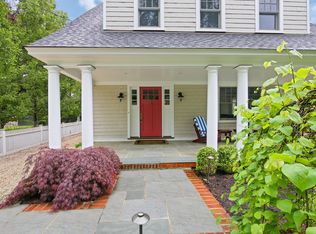 12 Hendrie Dr, Old Greenwich, CT 06870