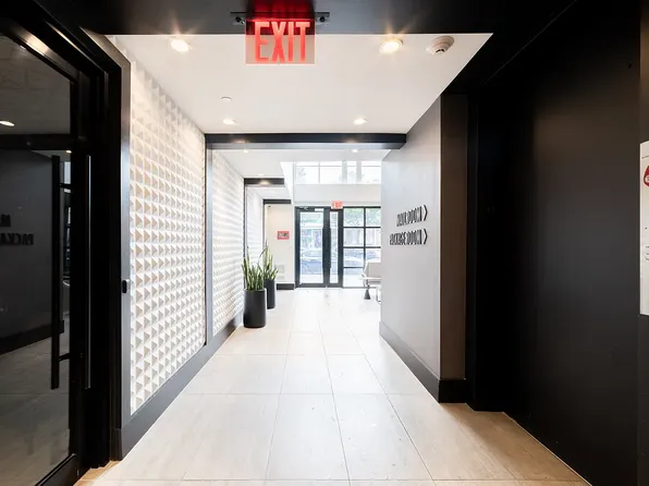 1270 New York Avenue image 17 of 21