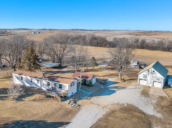 2889 105th St, Tabor, IA 51653