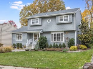 10 Fox Rd, Cedar Grove, NJ 07009