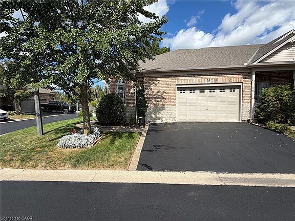2nd image of 10 Cobblestone Dr #25