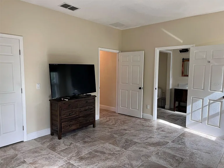 456 Baron Rd — Photo 12