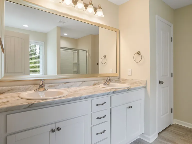 572 Brightleaf Cir — Photo 13