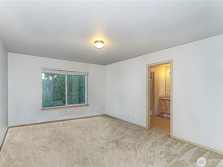 2422 Stafford Way — Photo 10