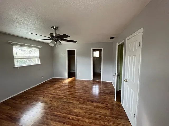 1924 W Iris Ave — Photo 15